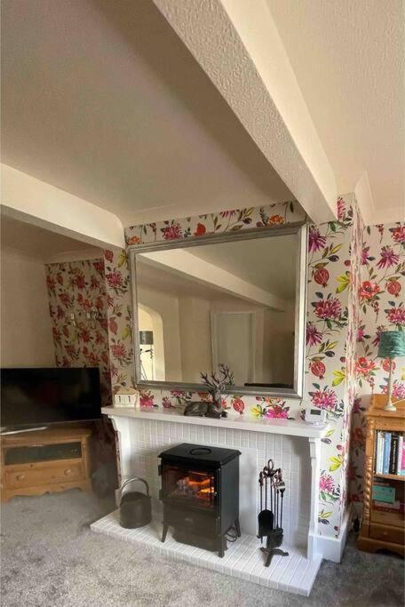 Cute And Cosy 2 Bed Cottage Honley Extérieur photo